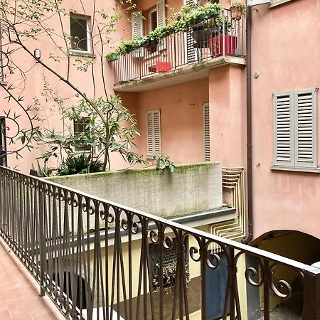 Via Sant'alessandro 22 - Sostify アパート ベルガモ